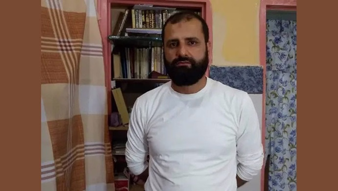 On Tuesday, January 23, 2024, Iranian regime authorities in Ghezel Hesar prison carried out the death sentence of political prisoner Farhad Salimi.